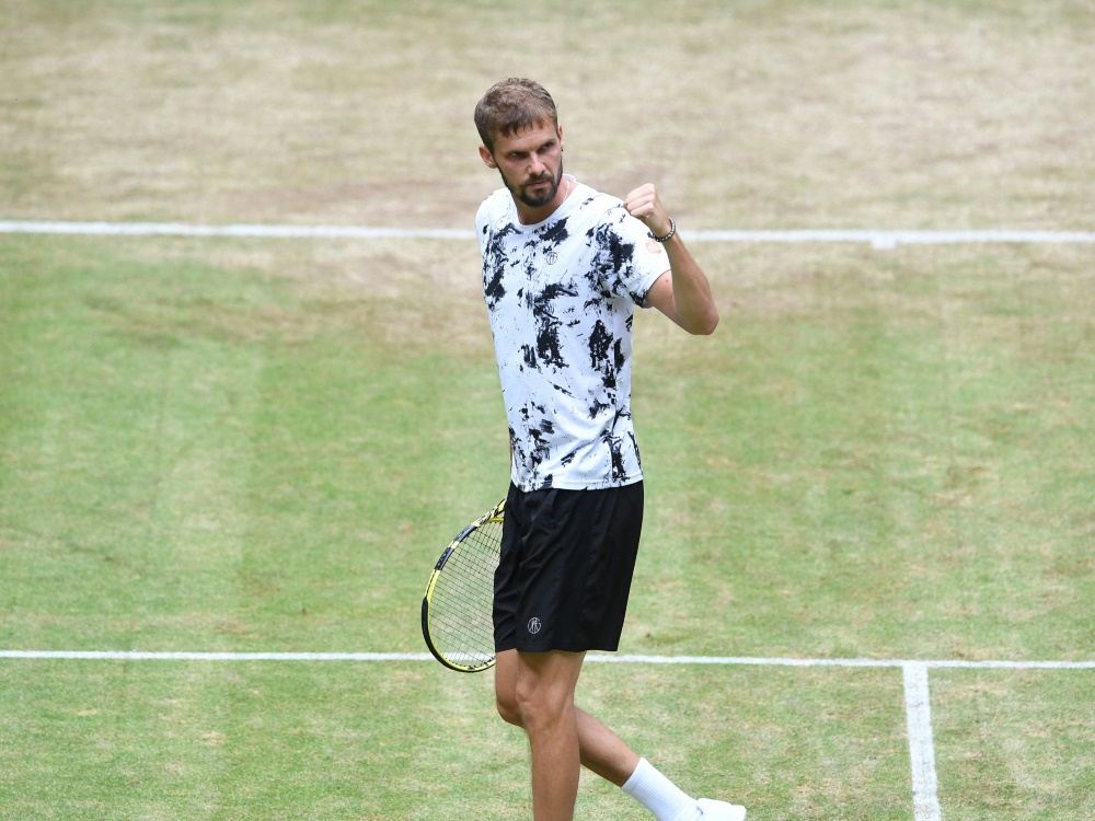 Otte steht im Halbfinale des Rasenturniers von Halle