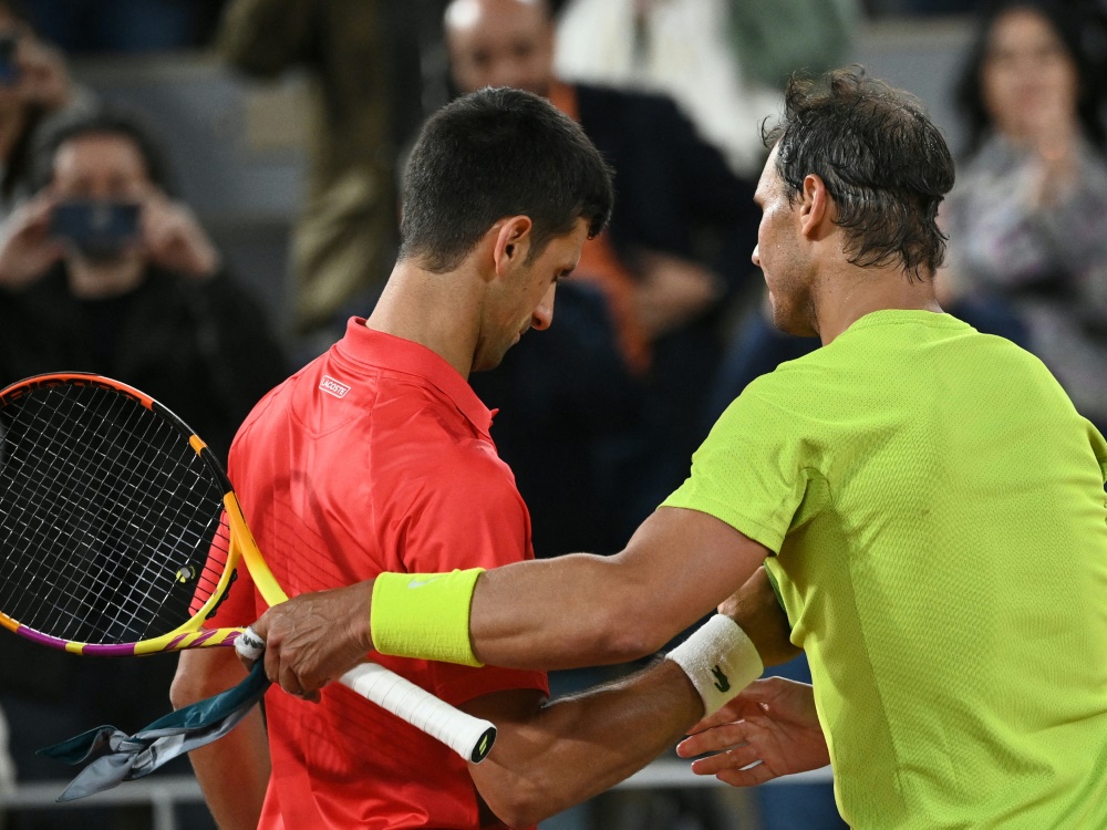 Djokovic (l.) unterliegt Nadal (r.)