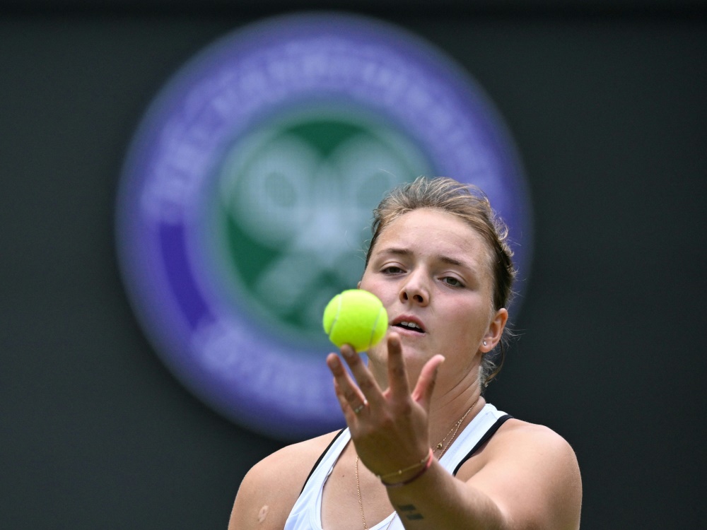 Jule Niemeier spielt gegen Tatjana Maria