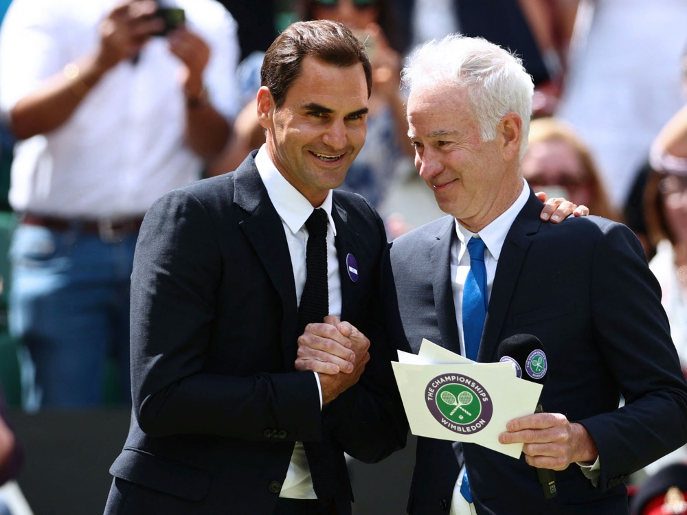 Tennis-Ikonen: Roger Federer und John McEnroe