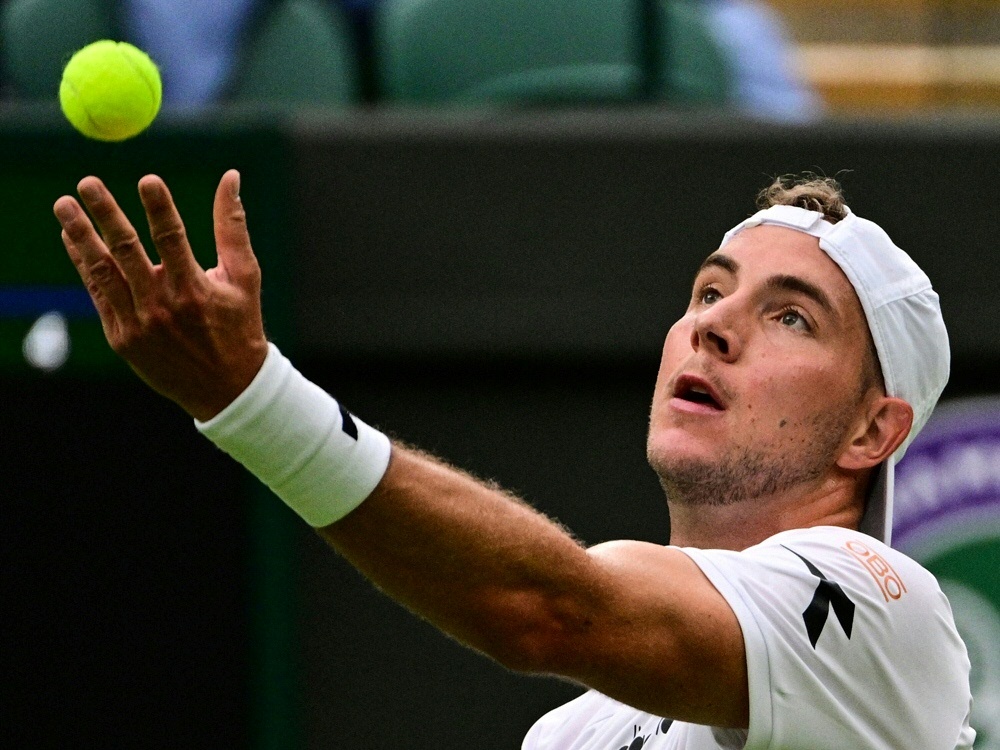 Jan-Lennard Struff schlägt Ugo Humbert klar