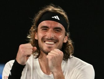 Tsitsipas nach Fünfsatzsieg im Viertelfinale