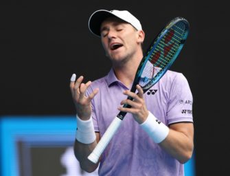 Ruud scheitert früh in Melbourne