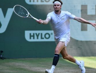 Zverev-Bezwinger Bublik triumphiert in Halle