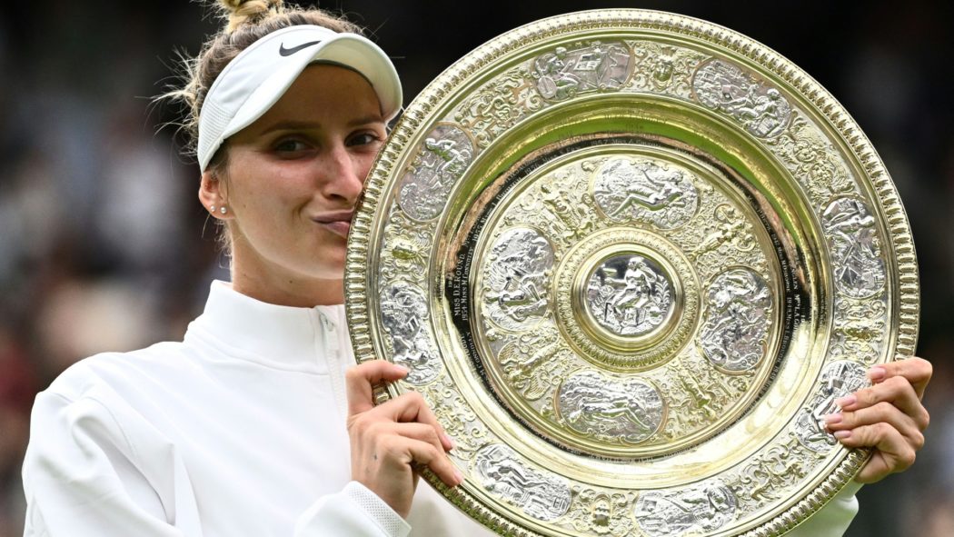 Marketa Vondrousova feiert ihren Erfolg