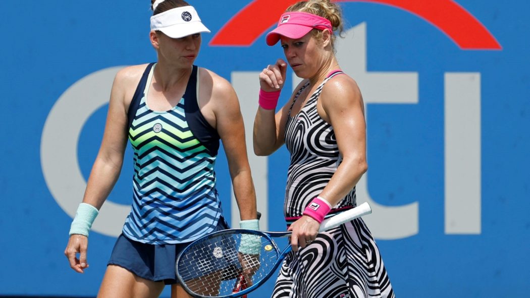 Siegmund (r.) und Swonarewa stehen im Halbfinale