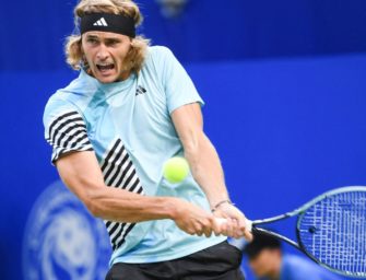 Topgesetzter Zverev im Halbfinale von Chengdu