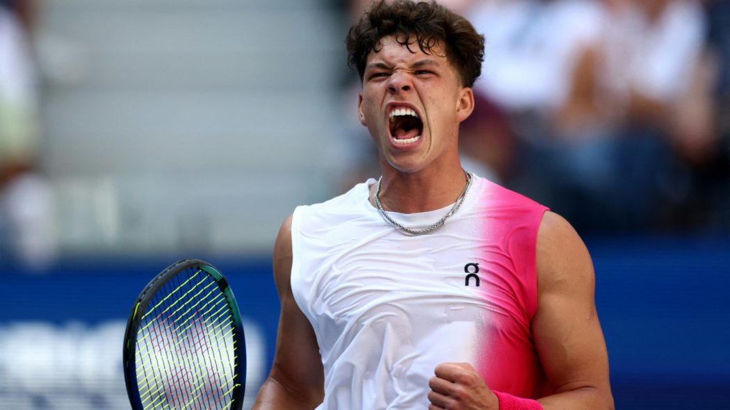 Ben Shelton besiegt Tommy Paul in vier Sätzen