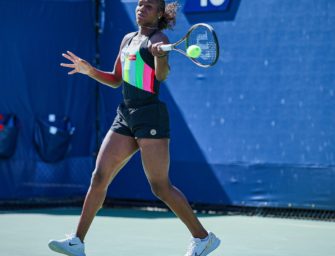 Tennis-Talent Noha Akugue zahlt in Cluj-Napoca Lehrgeld