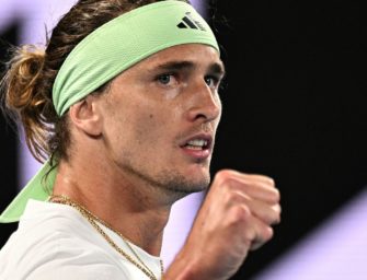Australian Open: Zverev steht im Achtelfinale