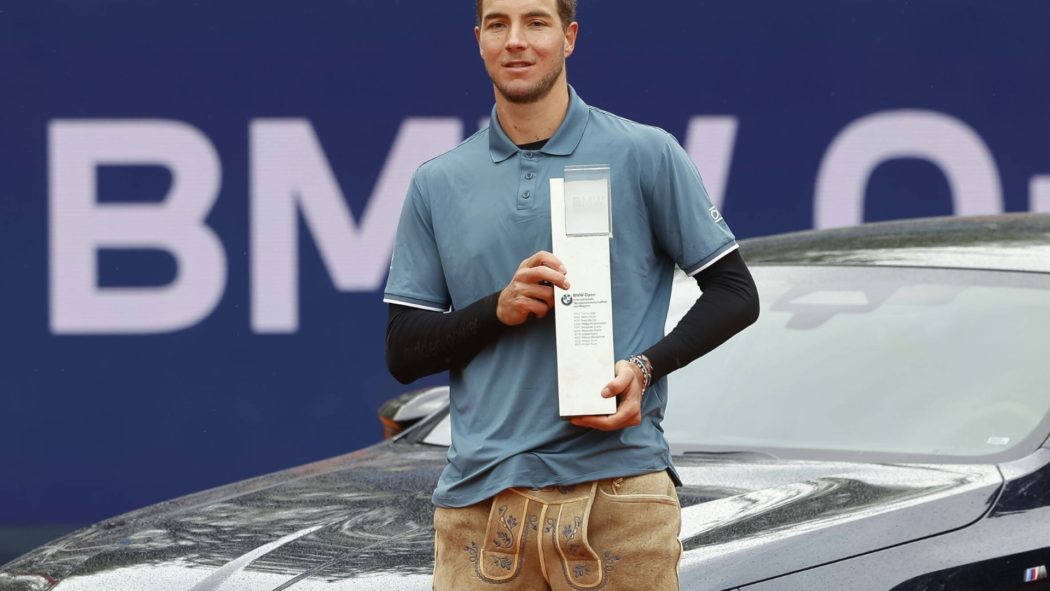 Jan-Lennard Struff: Lederhose und Auto für den Sieg