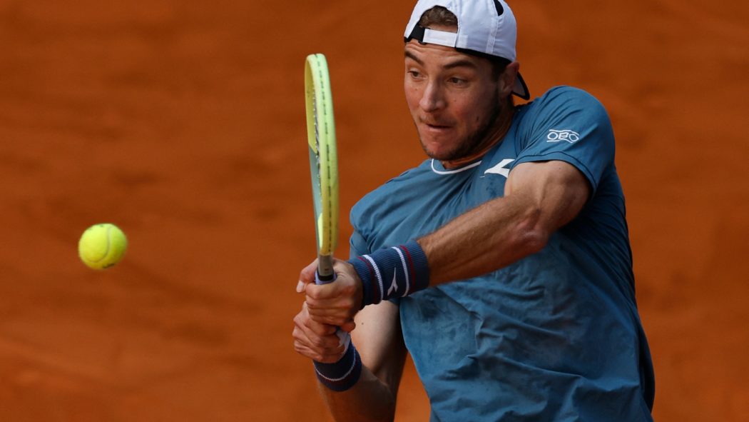 Struff stürmt ins Achtelfinale