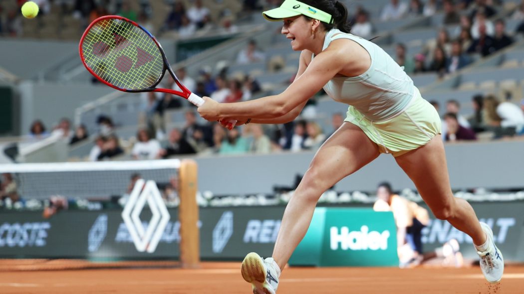 Eva Lys übersteht die erste Runde