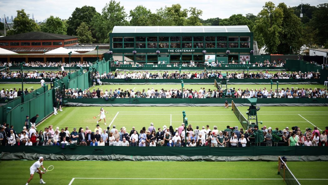 Jan-Lennard Struff spielte auf einem der Außenplätze