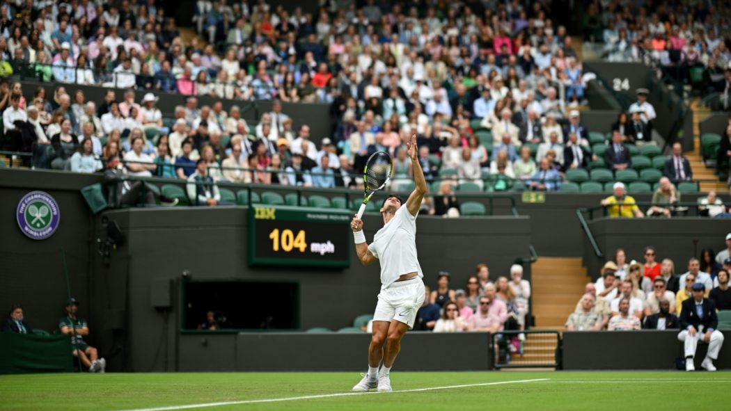 Titelverteidiger Carlos Alcaraz in Aktion