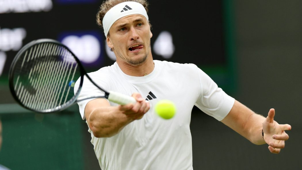 Volle Konzetration auf den Ball bei Alexander Zverev