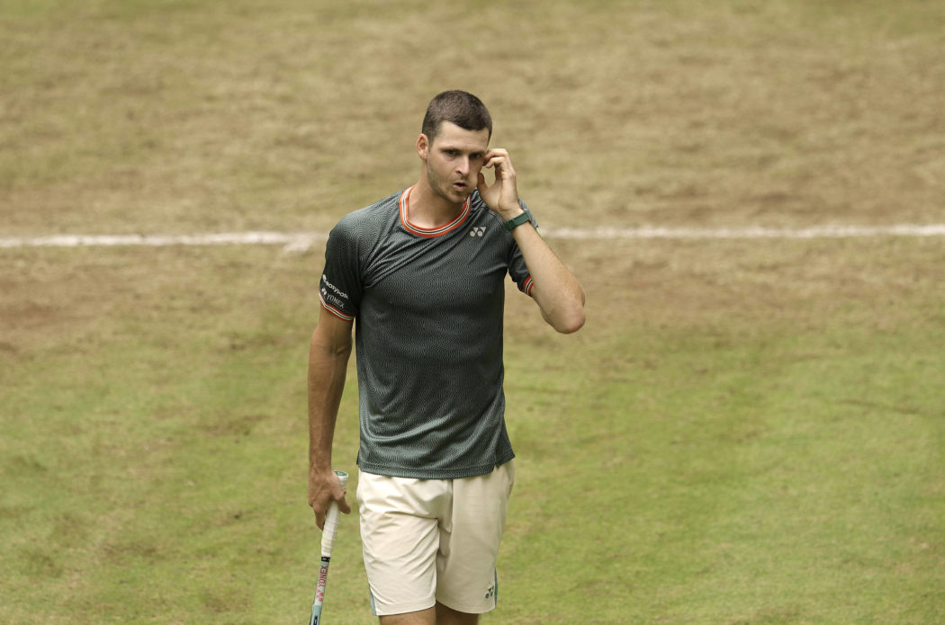 photo : skeptische Miene bei … Hubert HURKACZ (POL) Tennis-Turnier Terra Wortmann Cup im Gerry Weber Sportpark (OWL-Ar