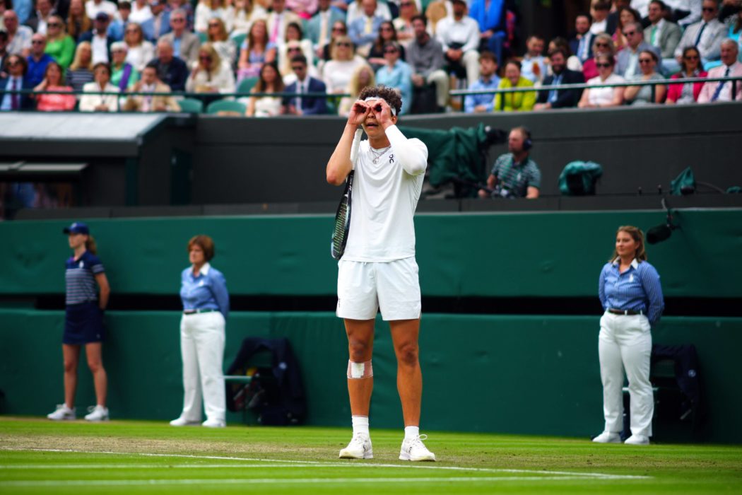 Sport Bilder des Tages Ben Shelton reacts during a close call from Hawkeye during his third round match Wimbledon Tennis