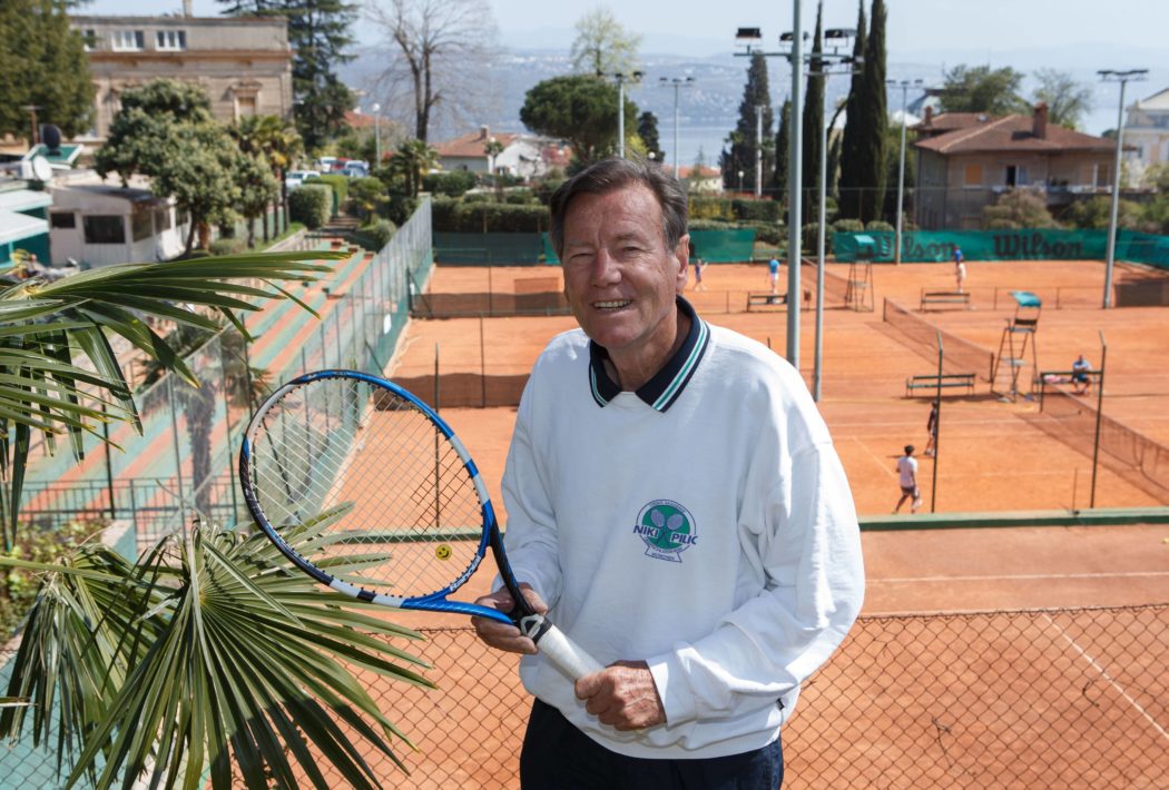 Portrait von Tennis Trainer Legende Niki Pilic in seinem Club in Opatija Kroatien travel Niki Pil