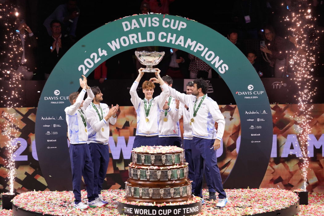 November 24, 2024, Malaga, Malaga, SPAIN: Team Italy celebrate the victory with the trophy after winning during the Davi