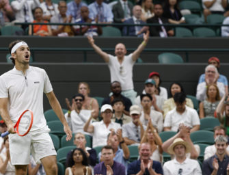 Warum in Wimbledon Matches um spätestens 23 Uhr abgebrochen werden