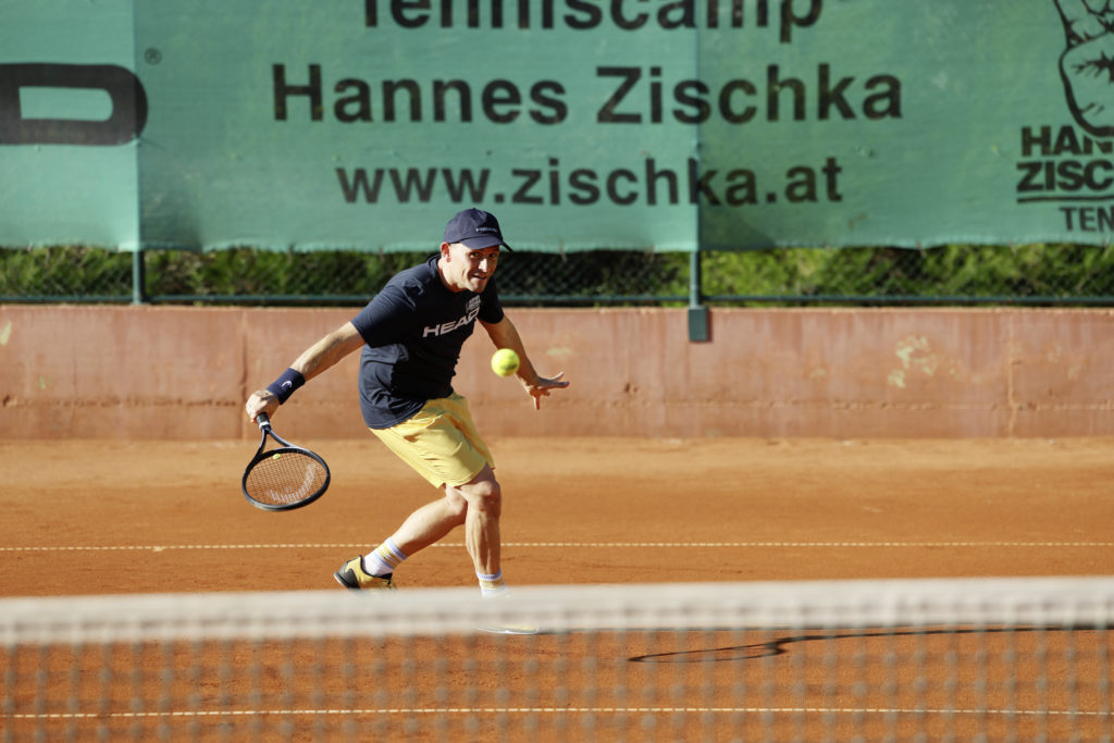 Besser Tennis spielen