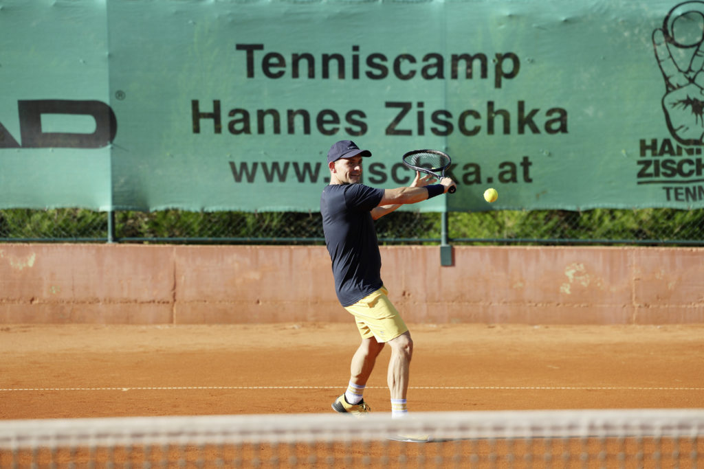 Besser Tennis spielen
