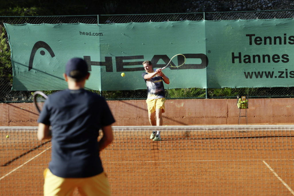 Besser Tennis spielen