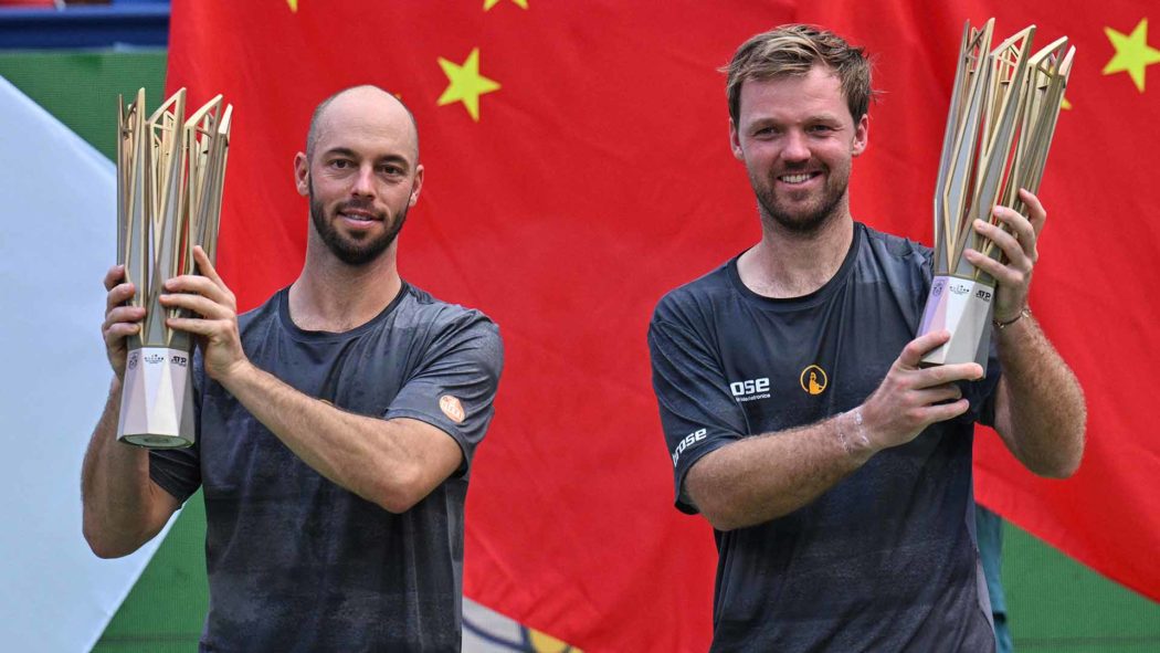 puetz-krawietz-shanghai-2025-trophy