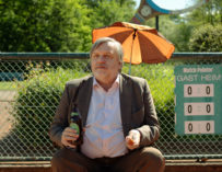 Tennis-Komödie „Extrawurst“: Die Trennlinie läuft durch den Club